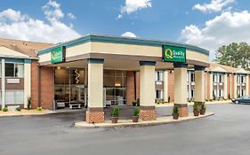 Quality Inn & Suites Apex-Holly Springs Exterior photo