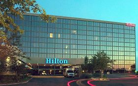 Hilton Kansas City Airport Hotel Exterior photo