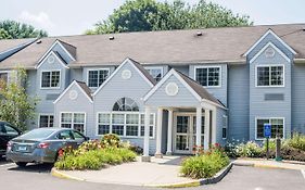 Microtel Inn & Suites By Wyndham Bethel/Danbury Exterior photo