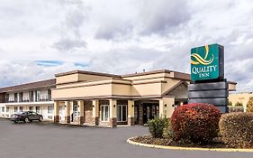 Quality Inn Rutland Exterior photo