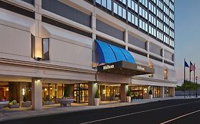 Hilton Hartford Hotel Exterior photo
