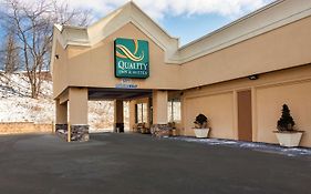 Quality Inn & Suites Indiana, Pa Exterior photo