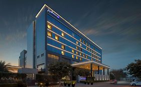 Radisson Blu Faridabad Hotel Exterior photo