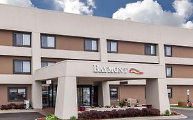 Baymont By Wyndham Glenview Hotel Exterior photo