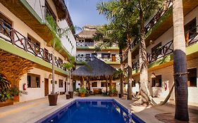 Selina Sayulita Hotel Exterior photo