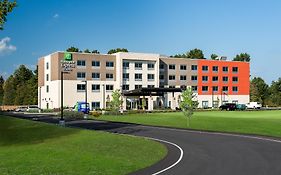 Holiday Inn Express Queensbury-Lake George Area, An Ihg Hotel Exterior photo