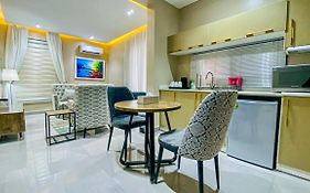Luxury 1 Bedroom Apt With 24/7 Power/Wifi/Cctv And More - Ndidi Apartment Lekki Exterior photo