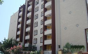 Golden Moon Apart Hotel Kusadasi Exterior photo