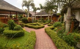 Bali Village Hotel Resort And Spa Tagaytay City Exterior photo