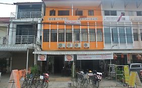 Orange Backpacker Hostel Vientiane Exterior photo