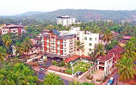 Godwin Goa Hotel Candolim Exterior photo
