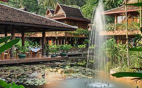 Angkor Village Hotel Siem Reap Exterior photo