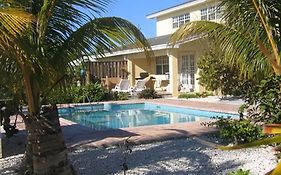 Beach Paradise With Pool And Boating Dock - Free Airport Pickup Dropoff Villa Freeport Exterior photo