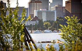 Portland Marriott Downtown Waterfront Hotel Exterior photo