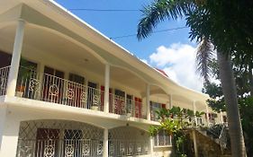 African Symbol Guest House Montego Bay Exterior photo