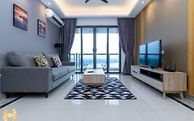 R&F Princess Cove Ciq Premium Sea View Suites By Neo Johor Bahru Exterior photo
