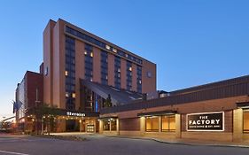 Sheraton Pittsburgh Hotel At Station Square Exterior photo