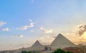 Golden Pyramids Guest House View Cairo Exterior photo