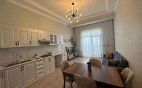 3 Room Apartment With A Spectacular View To The Caspian Sea Sumqayyt Exterior photo
