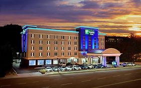 Holiday Inn Express Hotel & Suites Knoxville, An Ihg Hotel Exterior photo