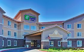 Holiday Inn Express & Suites Beaumont - Oak Valley, An Ihg Hotel Exterior photo