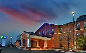 Holiday Inn Express & Suites Batesville, An Ihg Hotel Exterior photo