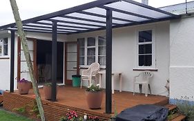 The_Cozy_Batch With A Rural View Villa Whanganui Exterior photo