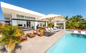 Beachside 4 Bedroom Villa With Pool And Resort Amenities - White Villas - V9 Long Bay Exterior photo