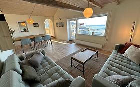 Grand Seaview House Ilulissat Villa Exterior photo
