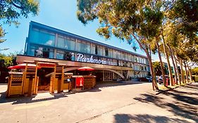 The Parkmore Hotel Melbourne Exterior photo
