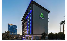 Holiday Inn Express El Paso-Central, An Ihg Hotel Exterior photo