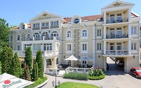 Hotel Aurum Hajduszoboszlo Exterior photo