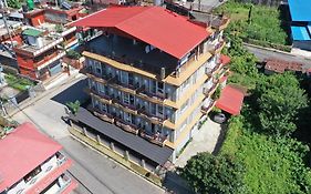Hotel Basanta Inn Pokhara Exterior photo