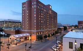 President Abraham Lincoln - A Doubletree By Hilton Hotel Springfield Exterior photo