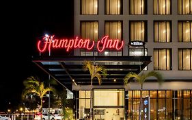 Hampton Inn By Hilton Cancun Cumbres Exterior photo