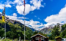 Vinje Camping Hotel Geiranger Exterior photo