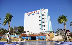 Clownfish Resort Hengchun Exterior photo