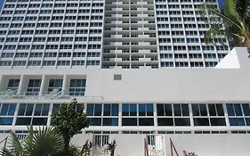 Villa Katy, Beachfront Property Miami Beach Exterior photo