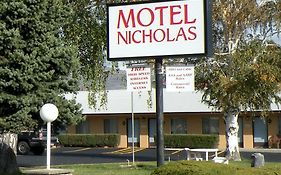 Motel Nicholas Omak Exterior photo