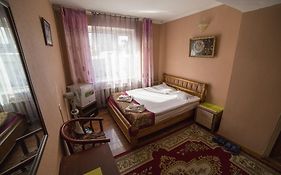 Danista Nomads Tour Hostel Ulaanbaatar Room photo