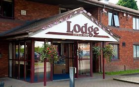 The Lodge Hotel Birmingham Exterior photo