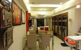Luxury Condo At Forbeswood Parklane The Fort Bgc Makati City Room photo