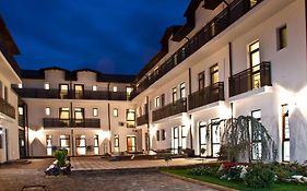 Hotel King Targoviste Exterior photo