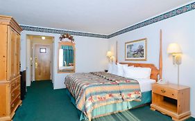 Pioneer Inn & Suites Escanaba Room photo