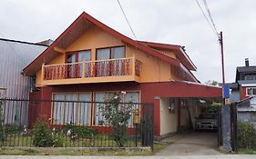 Casa Chilhue - Hostal Residencial Castro Exterior photo