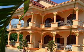 Kampot Manor Hotel Exterior photo