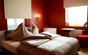 Le Presbytere Hotel Differdange Room photo