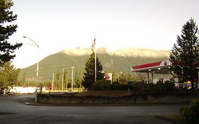 Edgewick Inn North Bend Exterior photo