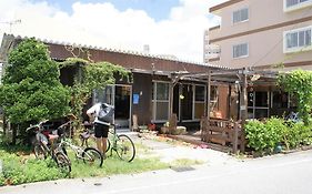 Minshuku Agaihama Hostel Yonabaru Exterior photo