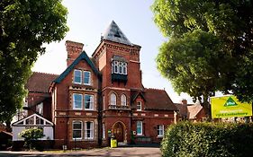 Yha Canterbury Exterior photo